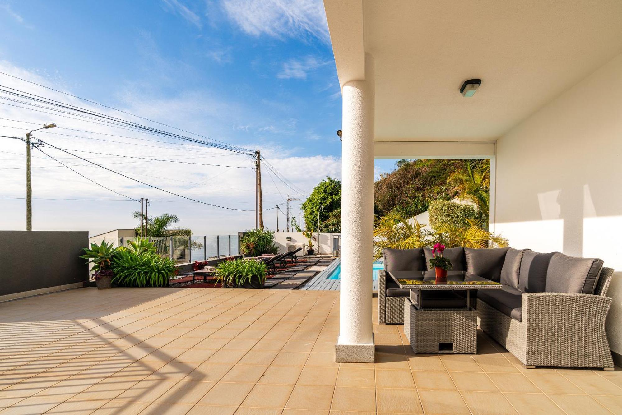 Villa Nunes, Big Holiday House With Private Pool Calheta  Luaran gambar